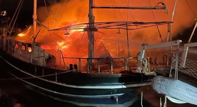 Bodrumda tekneler alev alev yandı