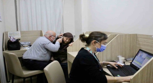 Boluda afetzedelere sağlık taraması yapıldı