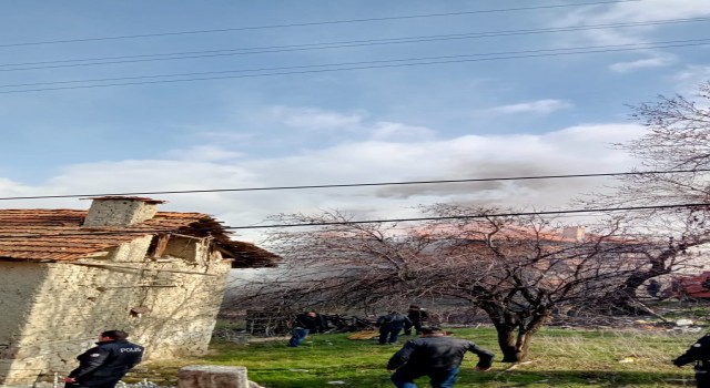 Burdurda iki katlı müstakil bina alevlere teslim oldu