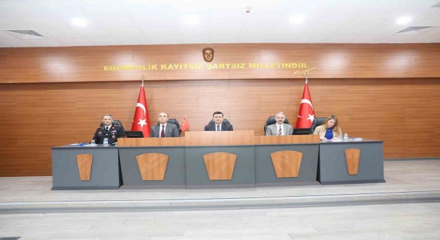 Burdurda trafik tedbirleri ile genel emniyete ve asayişe ilişkin tedbirler toplantısı yapıldı