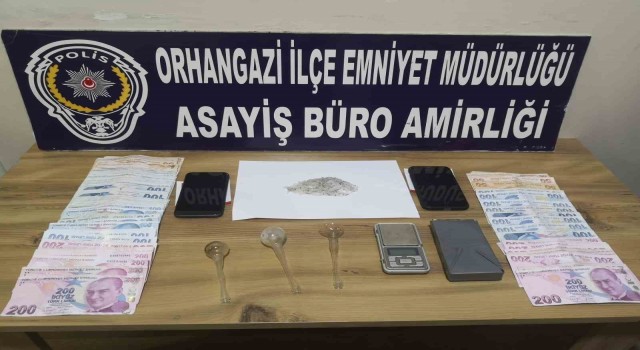 Bursada uyuşturucu operasyonu: 2 gözaltı