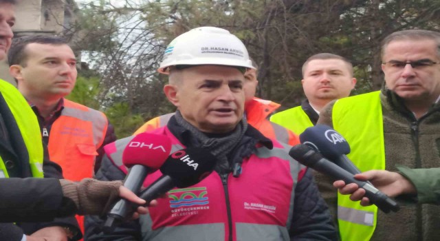 Büyükçekmecede riskli binaların yıkımı hız kesmeden devam ediyor