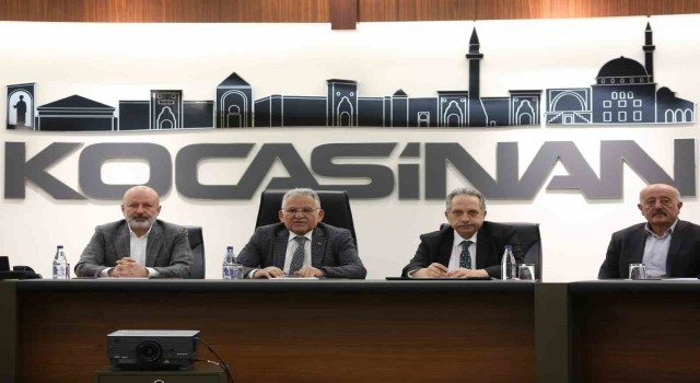 Büyükkılıç, ilçe başkanları ile Kocasinanda bir araya geldi