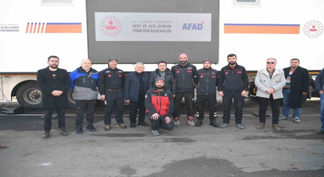 Büyükkılıç, Kahramanmaraşta Vali Çiçek ve İtfaiye Ekipleriyle Bir Araya Geldi