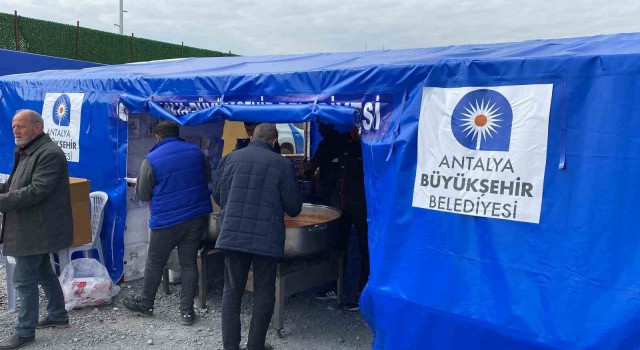 Büyükşehir Belediyesinin deprem bölgesine desteği sürüyor