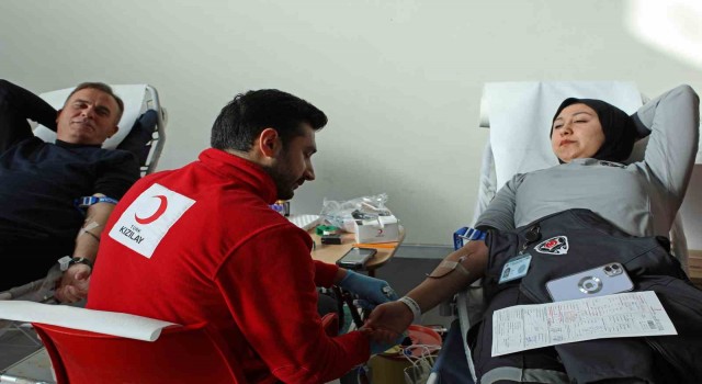 Büyükşehirden depremzedeler için kan bağışı kampanyası