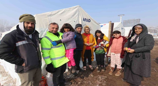 Çadır kentte bacalar tütüyor