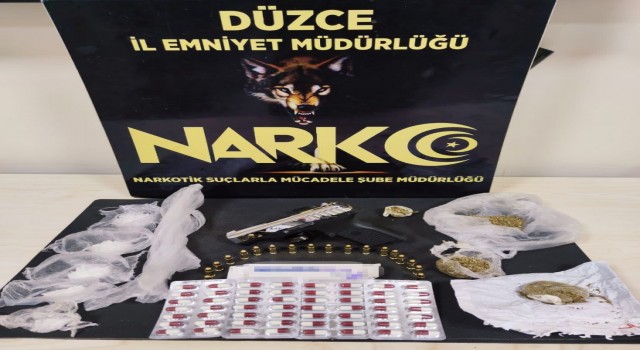 Çalıntı motosikletle uyuşturucu ticareti yapıyordu, yakalandı