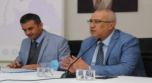 Çamelili muhtarlara hizmet içi eğitim verildi