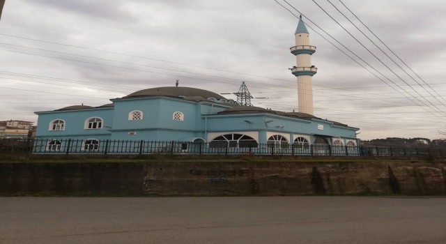Cami hırsızları yakayı ele verdi
