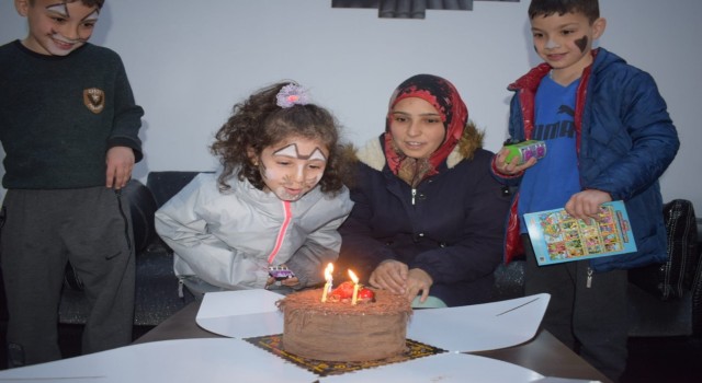 Çiğiltepe Yurdunda minik Haticenin doğum günü heyecanı