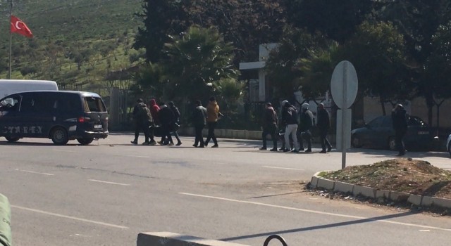 Cilvegözü Sınır Kapısından cenaze transferi ve yardım geçişleri