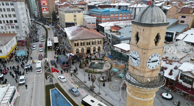 Çorum halkı depremzede kardeşleri için seferber oldu