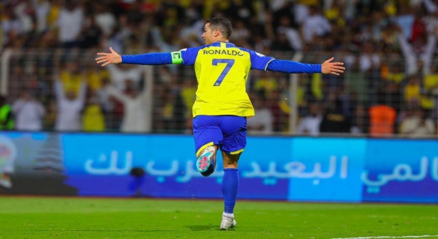 Cristiano Ronaldo, Suudi Arabistanda ayın futbolcusu seçildi