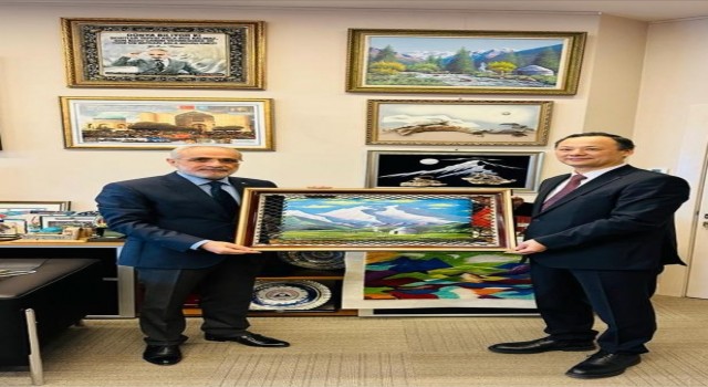 Cumhurbaşkanı Başdanışmanı Topçu, Kırgızistan Büyükelçisi Kazakbayevi ağırladı