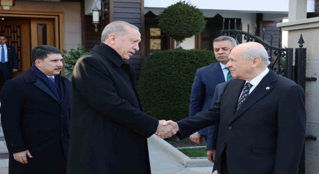 Cumhurbaşkanı Erdoğan, MHP Genel Başkanı Bahçeli'yi evinde ziyaret etti