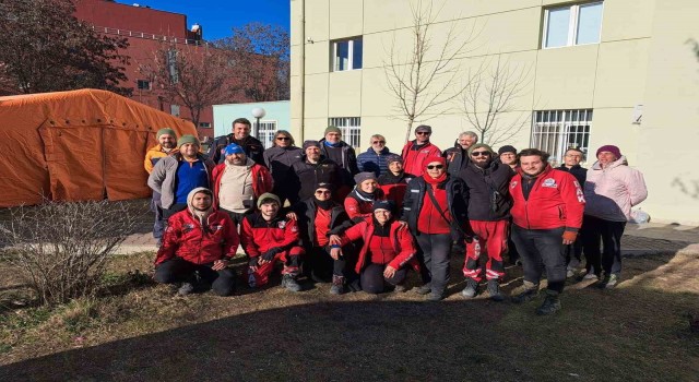 DAK deprem bölgesindeki 11 günün ardından Eskişehire döndü