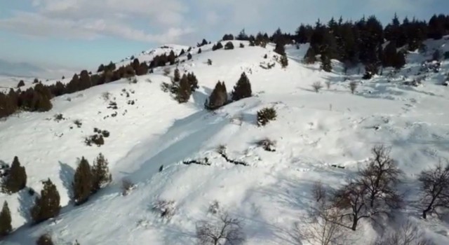 Deprem Berit Dağında da yarılmalara neden oldu