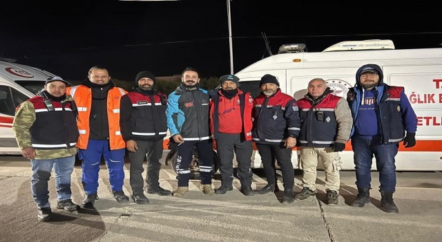 Deprem bölgesinde haberleşme ve koordinasyona İzmirden destek