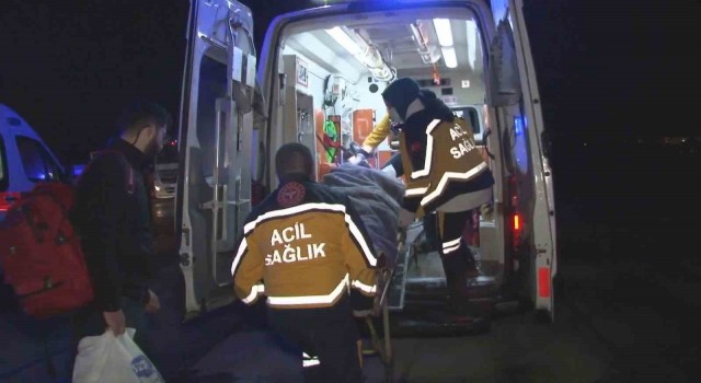 Deprem bölgesinden 6 yaralı depremzede daha İstanbula getirildi