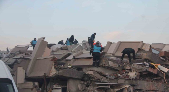 Deprem bölgesinden artık tek ses yükseliyor: Sesimi duyan var mı?