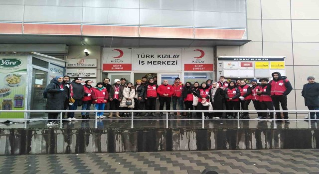 Deprem bölgesine destek için Kızılay Siirt Şubesi ekipleri yola çıktı