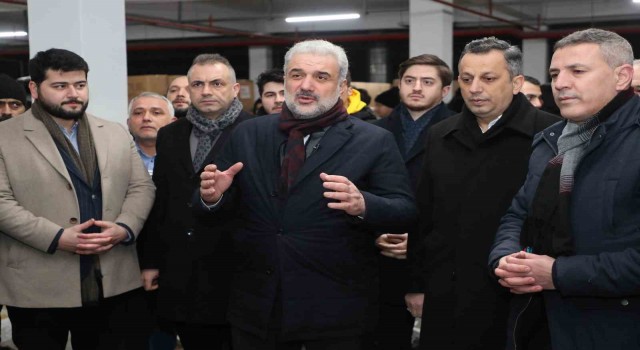 Deprem bölgesine İstanbuldan yardım yağıyor