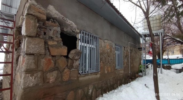 Deprem Licenin köylerinde hasara neden oldu