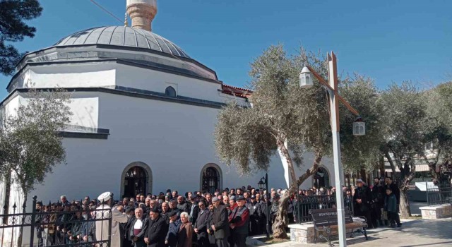 Depremde hayatını kaybedenler için Muğlada gıyabi cenaze namazı kılındı