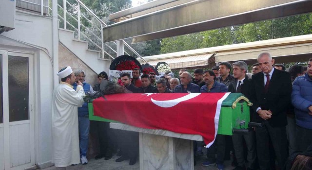 Depreme Adıyamanda yakalanan rehber Marmariste toprağa verildi