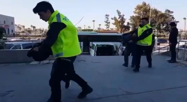 Depremi fırsat bilerek hırsızlık yapan 5 kişi tutuklandı