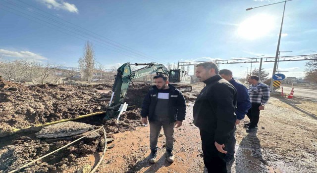 Depremin vurduğu Gölbaşında depolara su verildi