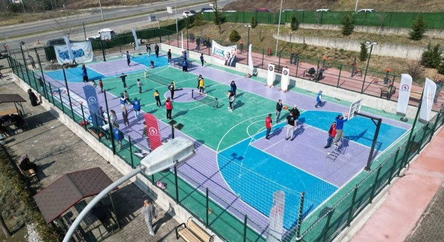 Depremzede çocuklar yaşadıklarını sporla unutmaya çalışıyor