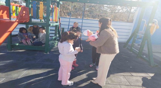 Depremzede çocuklara psikolojik ilk yardım