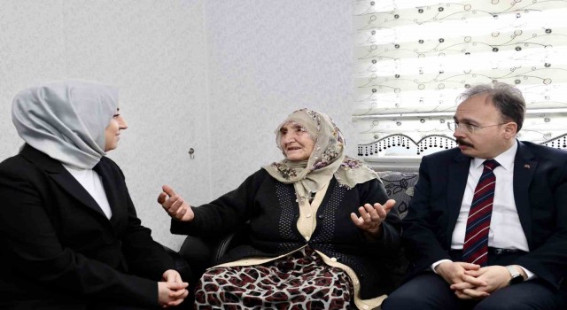 Depremzedeler Bilecikteki evlere yerleştirildi