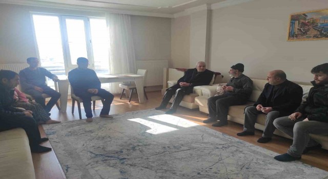 Depremzedeler Eleşkirtte yakınlarını yanına yerleştirildi
