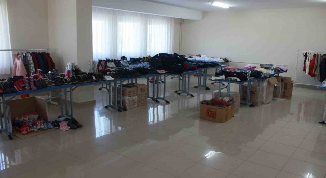 Depremzedeler için Kırklarelinde ‘sevgi mağazası kuruldu