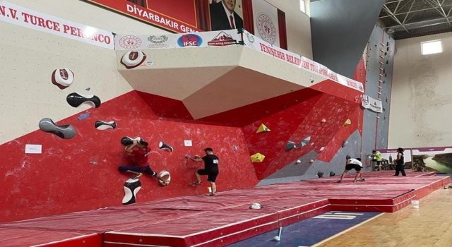 Diyarbakırda Kısa Kaya Tırmanış Şampiyonası yapıldı