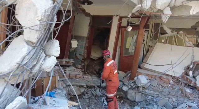 Doğal Afet Arama ve Kurtarma Taburu Hataydaki çalışmalarını aralıksız sürdürüyor
