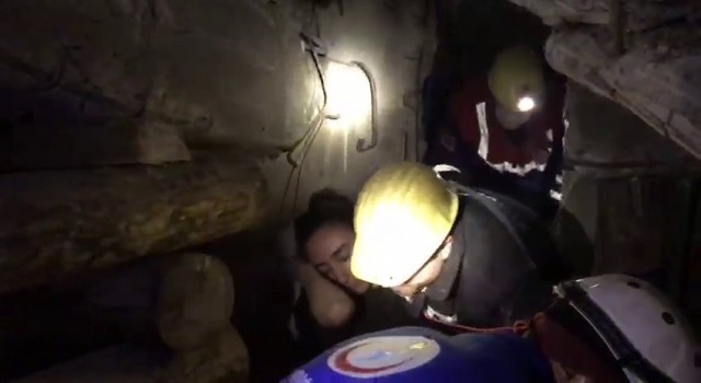 Domuz damı tahkimatı bu kez madende değil enkazda kuruldu