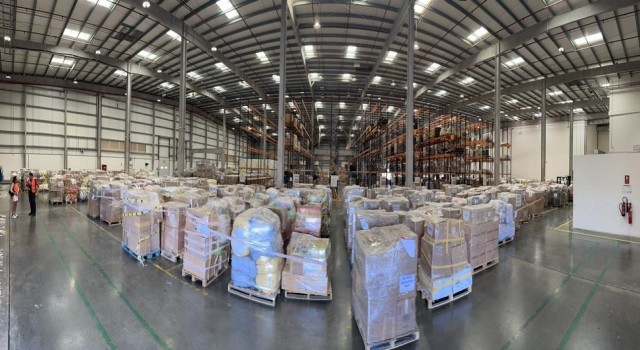 Dubaide yaşayan Türklerden 100 tırlık yadım