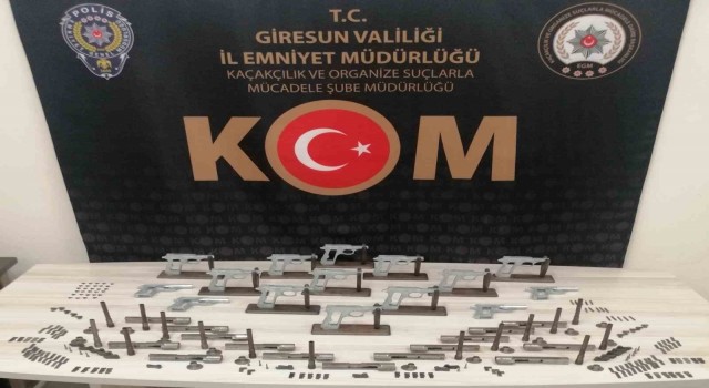 Durdurulan araçtan cephanelik çıktı