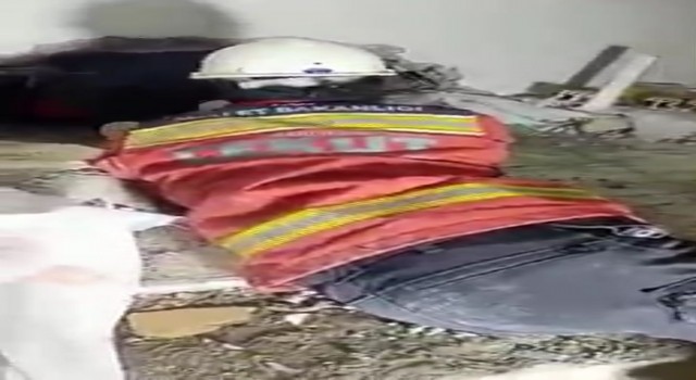 Edirne AFAD gönüllüleri Hatayda enkaz altındaki 2 vatandaşı sağ kurtardı