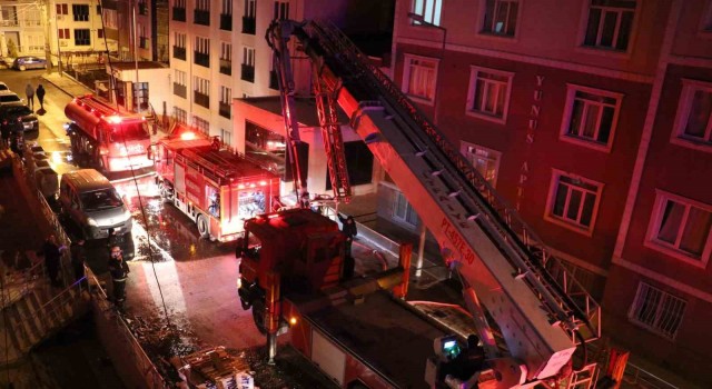 Edirnede çatıda çıkan yangın korkuttu