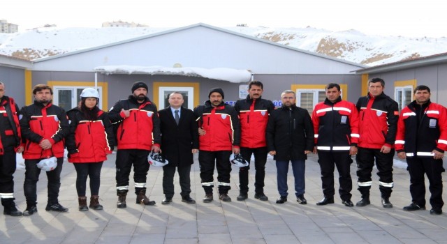 Edremit Belediyesi deprem bölgeleri için seferber oldu