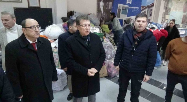 Edremitten deprem bölgesine yardım eli