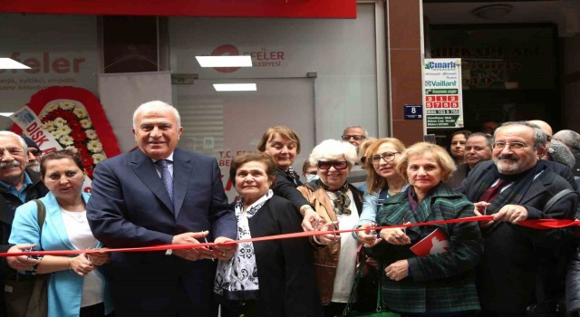Efeler Belediyesi 10uncu Kitap Kafe kapılarını hizmete açtı