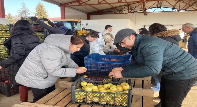 Eğirdirden deprem bölgesine yardım