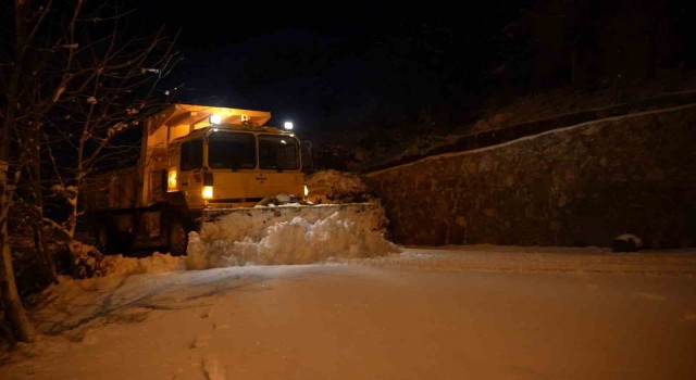 Elazığda 124 köy yolu ulaşıma kapandı