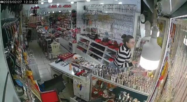 Elazığda deprem anı kamerada